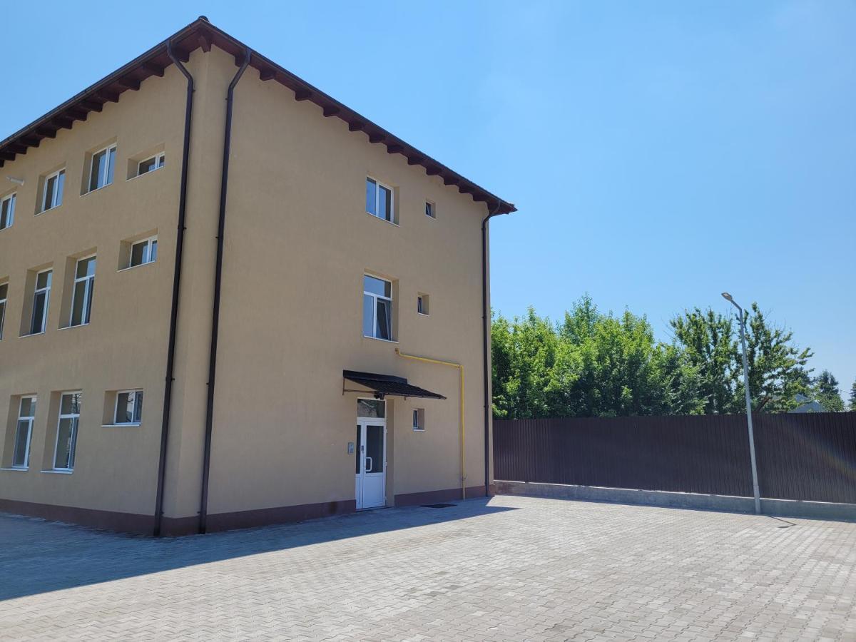 Apartamente Livada Râmnicu Vâlcea Exterior foto