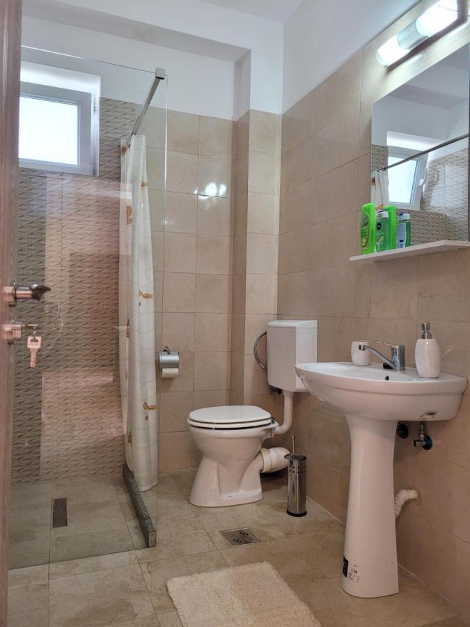 Apartamente Livada Râmnicu Vâlcea Exterior foto